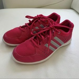 ✨Women Adidas Sneakers Pink size 7.5✨